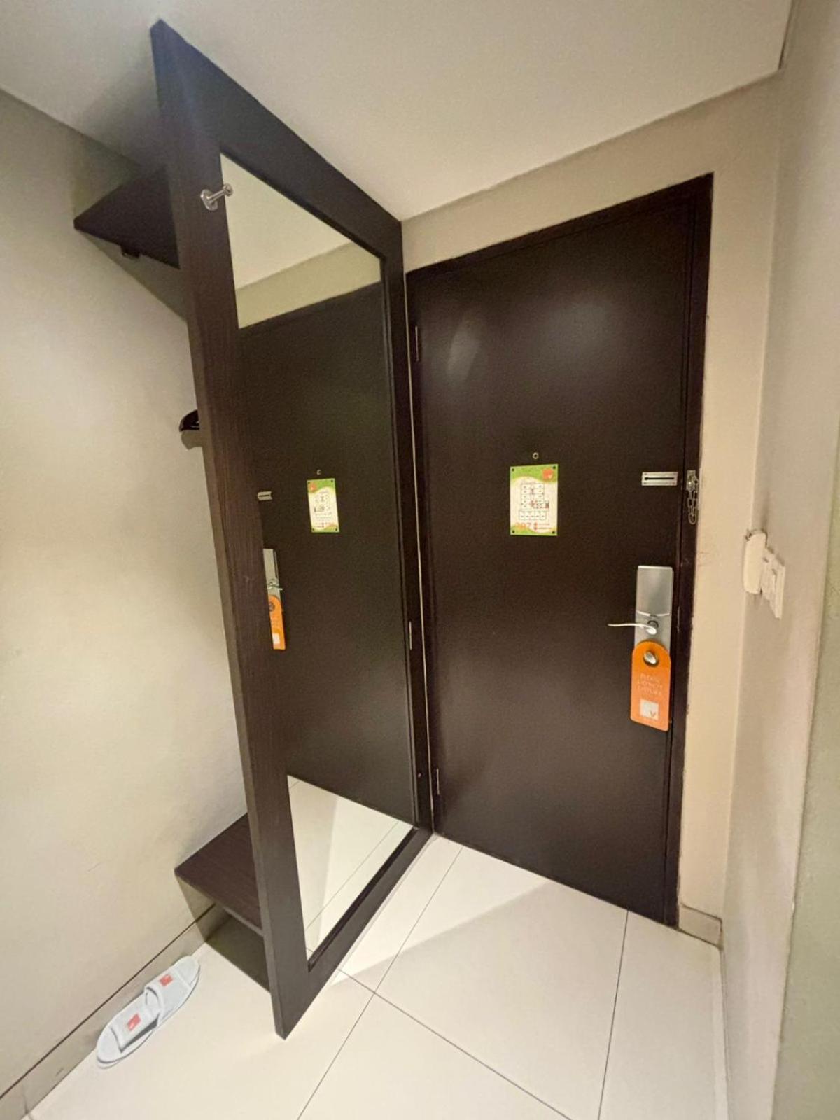 V Hotel Tebet 자카르타 외부 사진