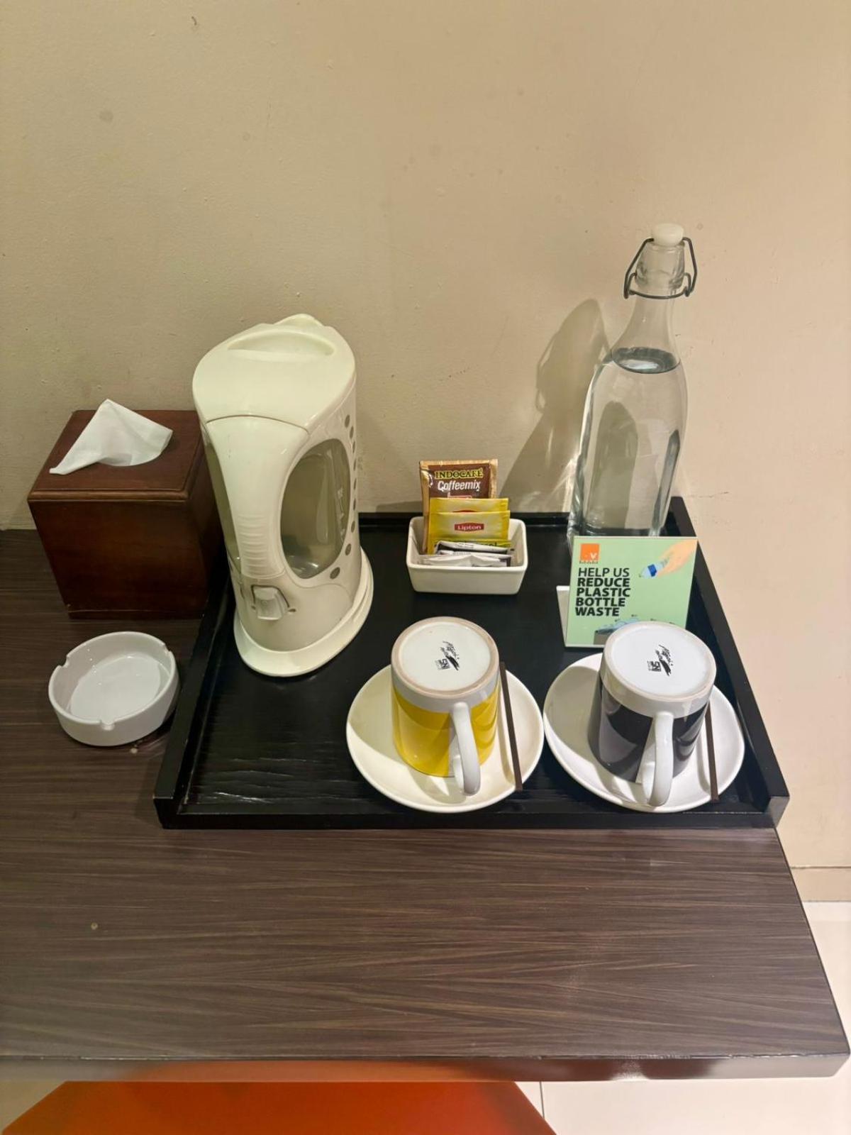 V Hotel Tebet 자카르타 외부 사진